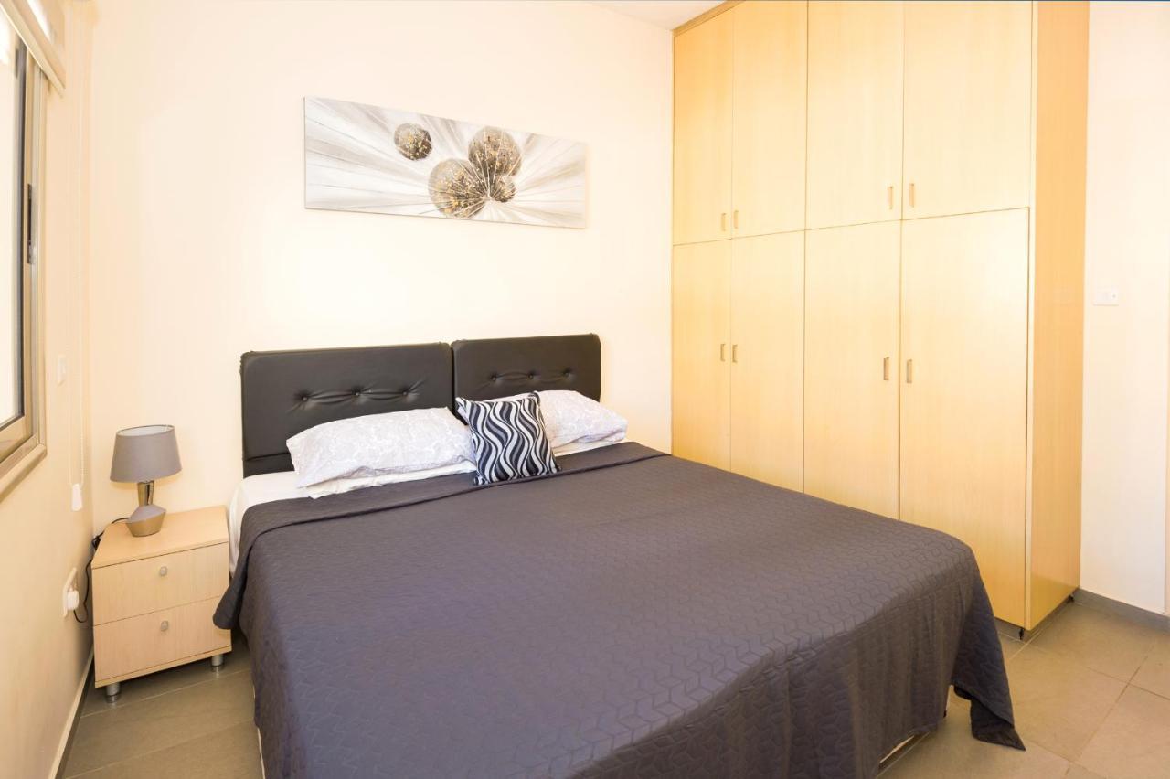 Bowker Apartment โปรทาราส ภายนอก รูปภาพ