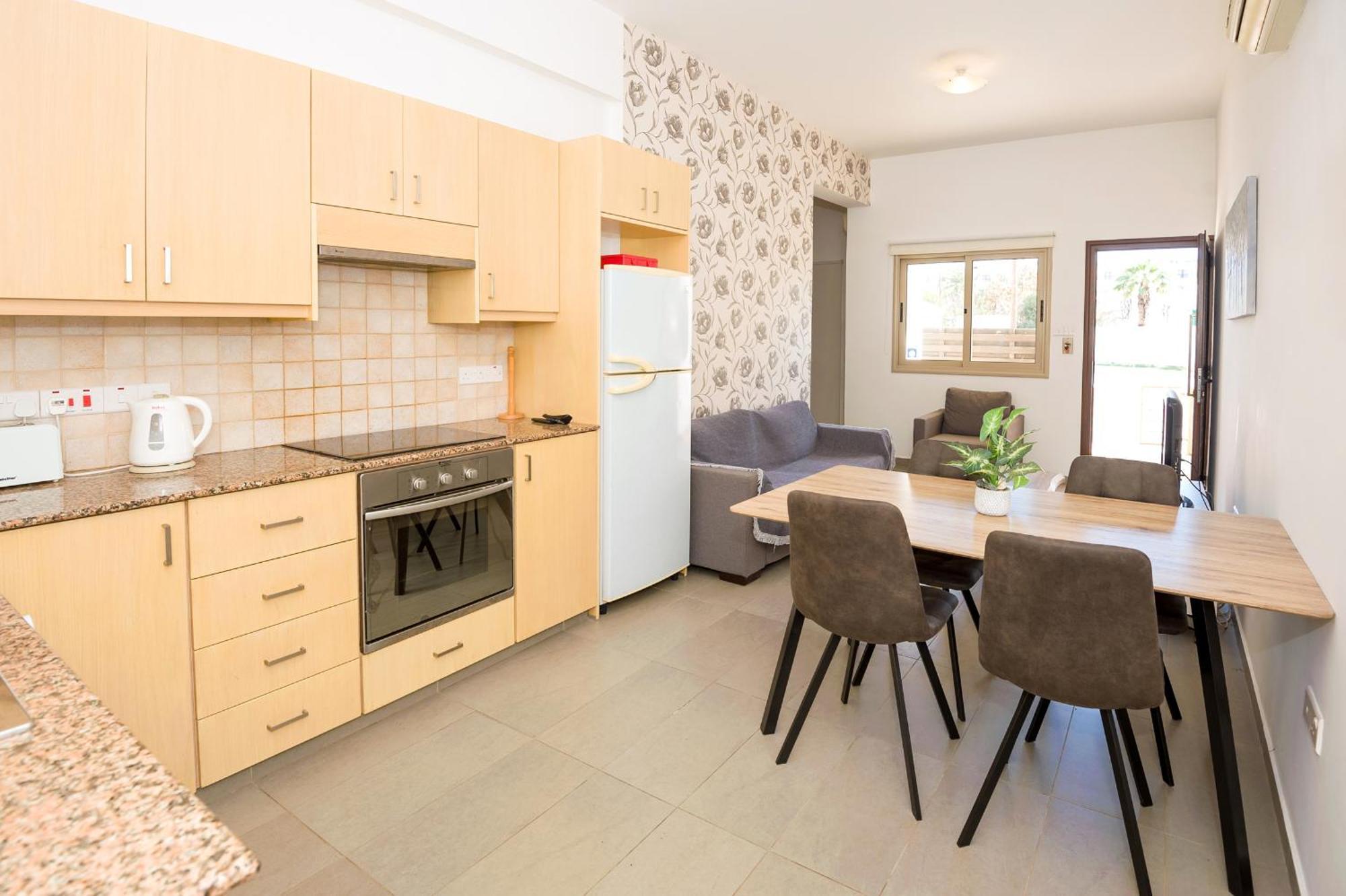 Bowker Apartment โปรทาราส ภายนอก รูปภาพ